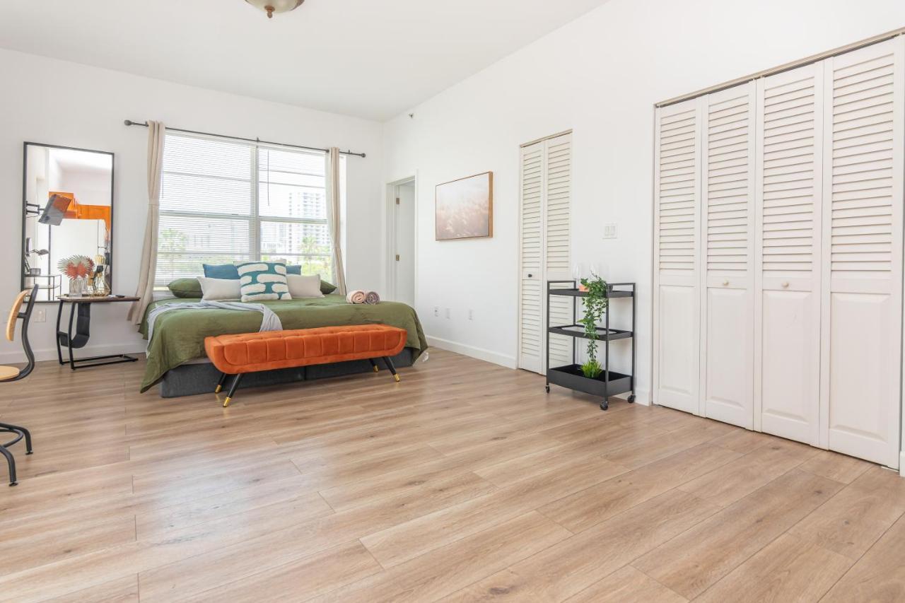 Home Miami Downtown With Balcony - 5 Minutes From Wynwood & Port - Art District Near Beach ภายนอก รูปภาพ